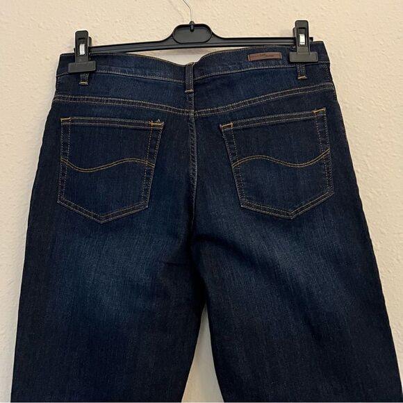 Lee Relaxed Fit Dark Wash Jeans - Picture 6 of 8